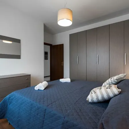 Ortaglia B2 Apartment